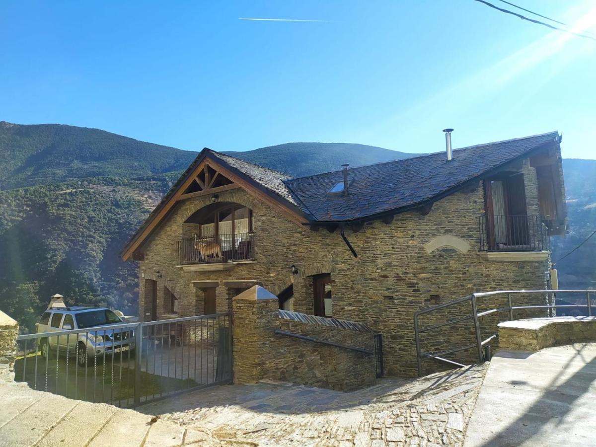 Atic El Paller De Llau Caregne Bagian luar foto